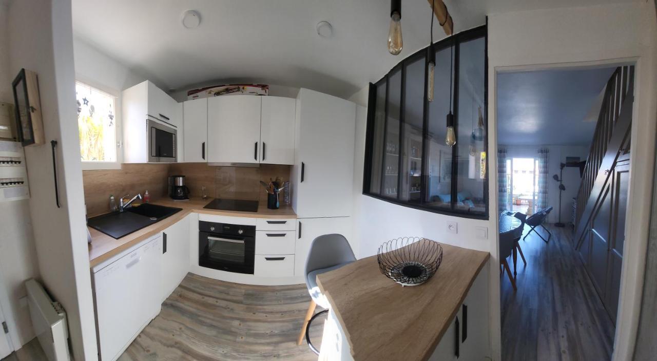 Villa Aux Capellans Sur La Marina Pour 4 Personnes - Vue Marina - Parking - Plage A 5 Min A Pied แซงต์-ซีเปรียง ภายนอก รูปภาพ