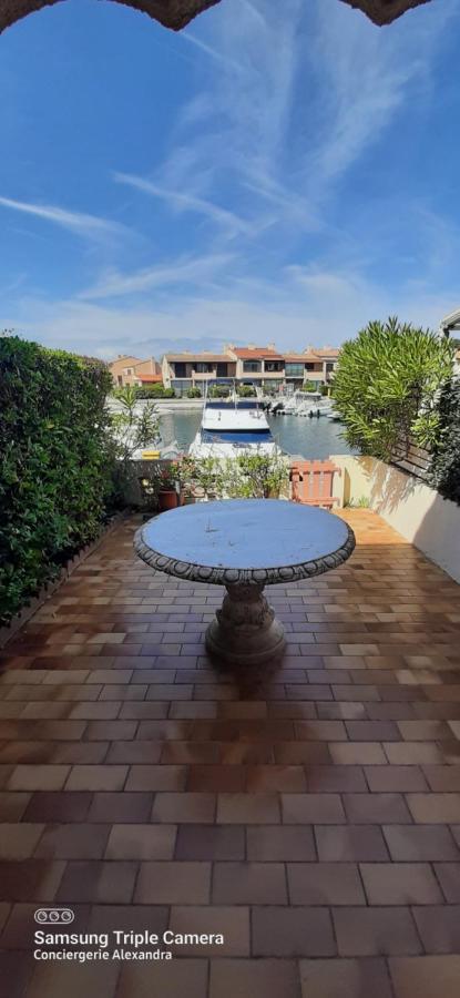 Villa Aux Capellans Sur La Marina Pour 4 Personnes - Vue Marina - Parking - Plage A 5 Min A Pied แซงต์-ซีเปรียง ภายนอก รูปภาพ